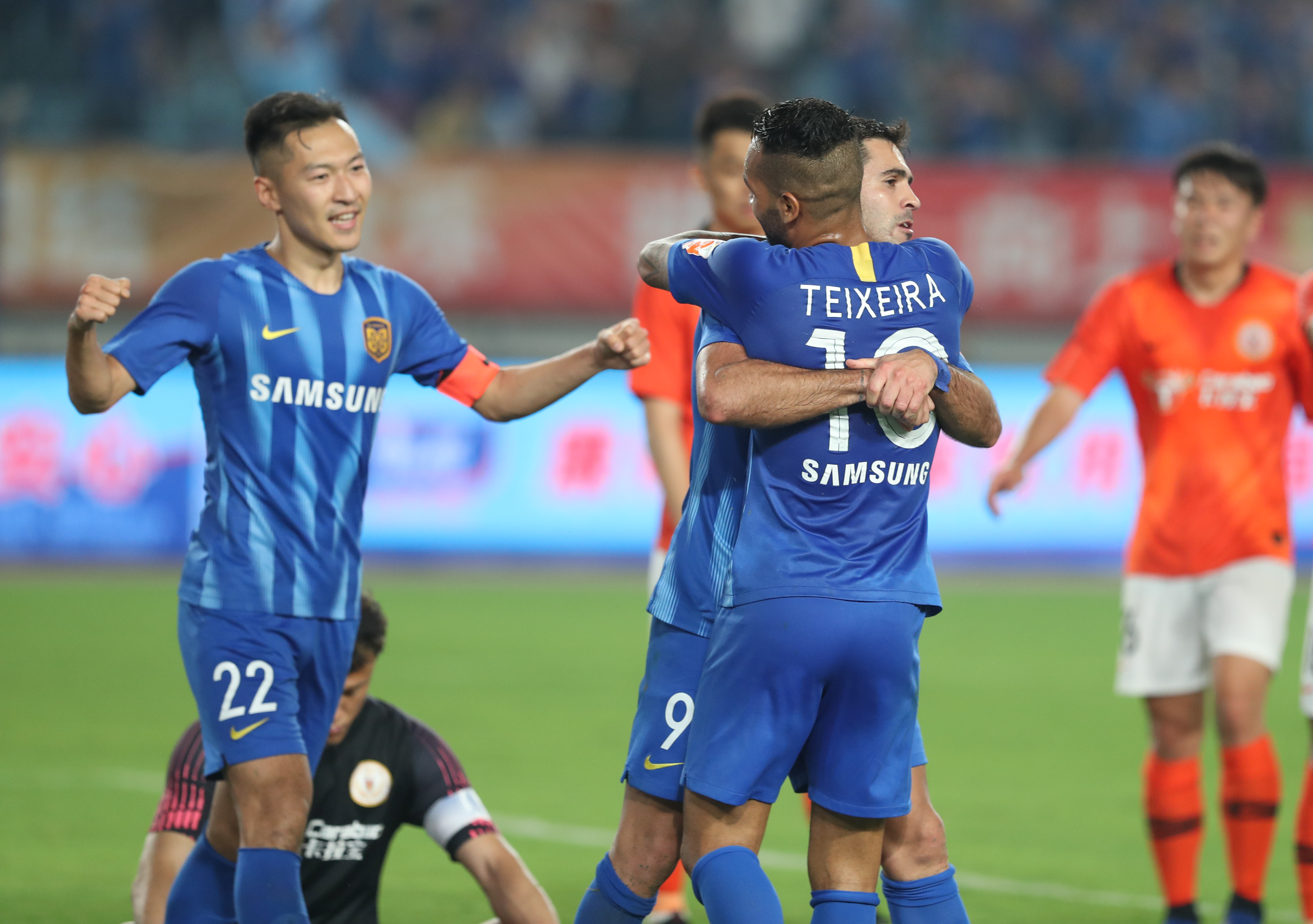 首的关键在 首的关键在